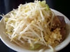 「凌駕」系列ラーメン店「麺とび六方」